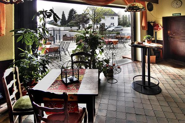 Hotel Am Markt Kleinblittersdorf Buitenkant foto