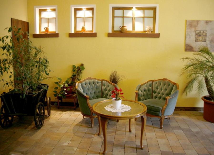 Hotel Am Markt Kleinblittersdorf Buitenkant foto
